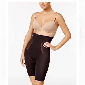Maidenform Women's  Firm Foundations High-Waisted Thigh Slimmer DM5001